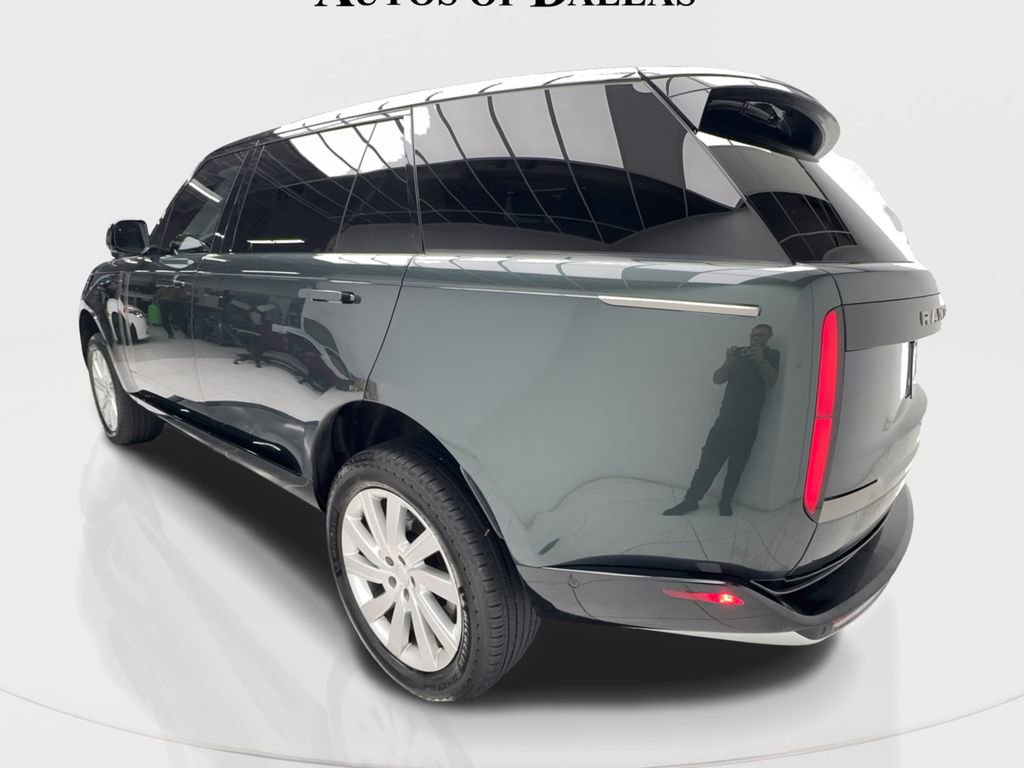 Used 2024 Land Rover Range Rover Long Wheelbase SE image 10