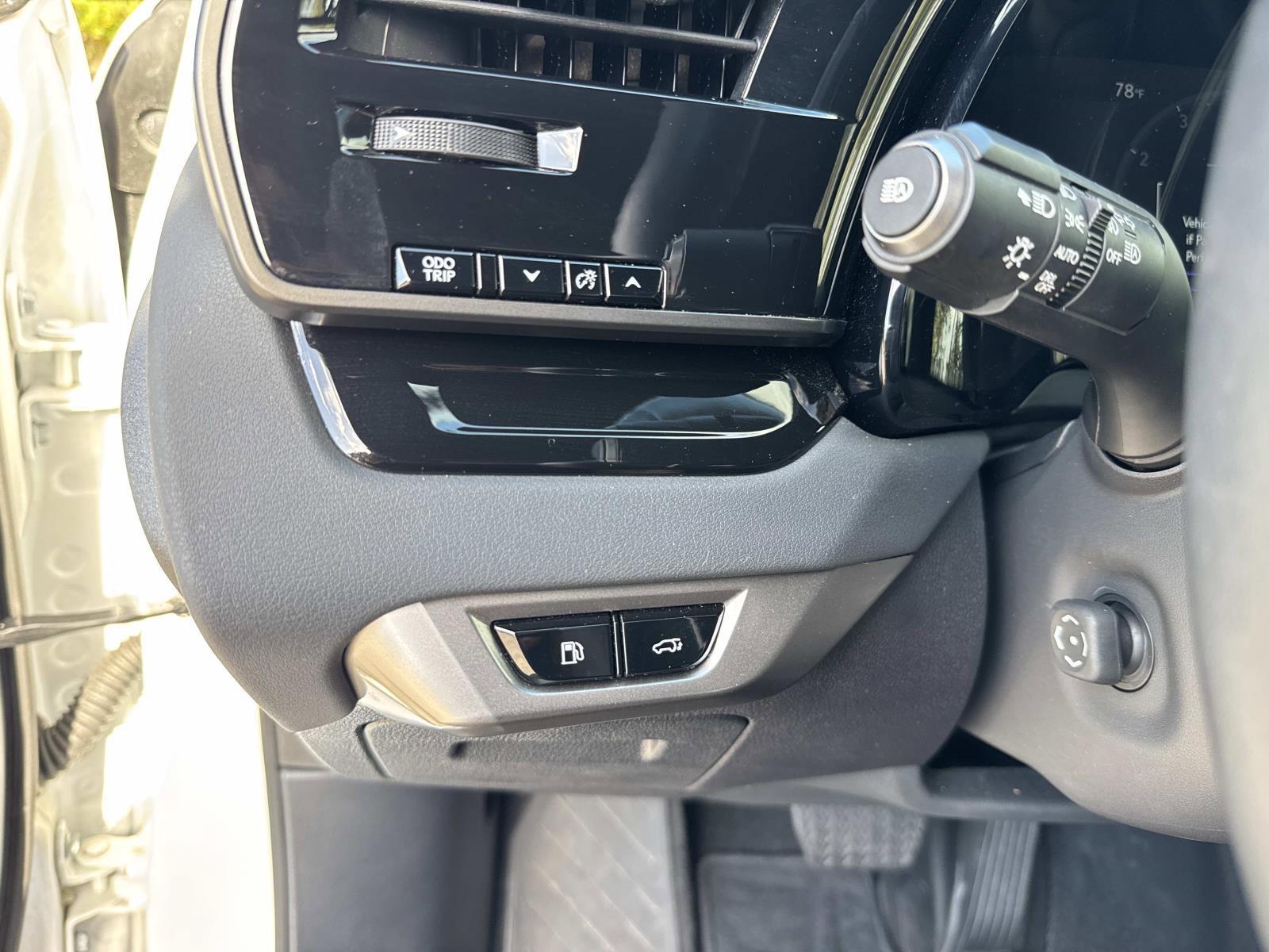 Certified 2025 Lexus RX 350 FWD image 32