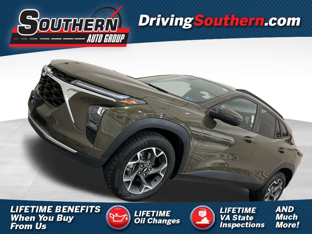 Used 2024 Chevrolet Trax LT w/ Sunroof Package FWD 360° Tour