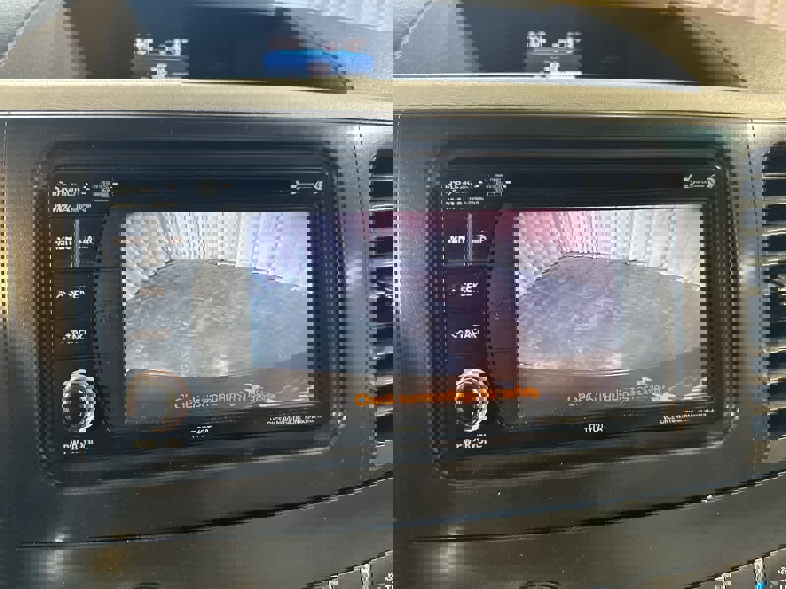 Used 2014 Toyota Sienna XLE image 26