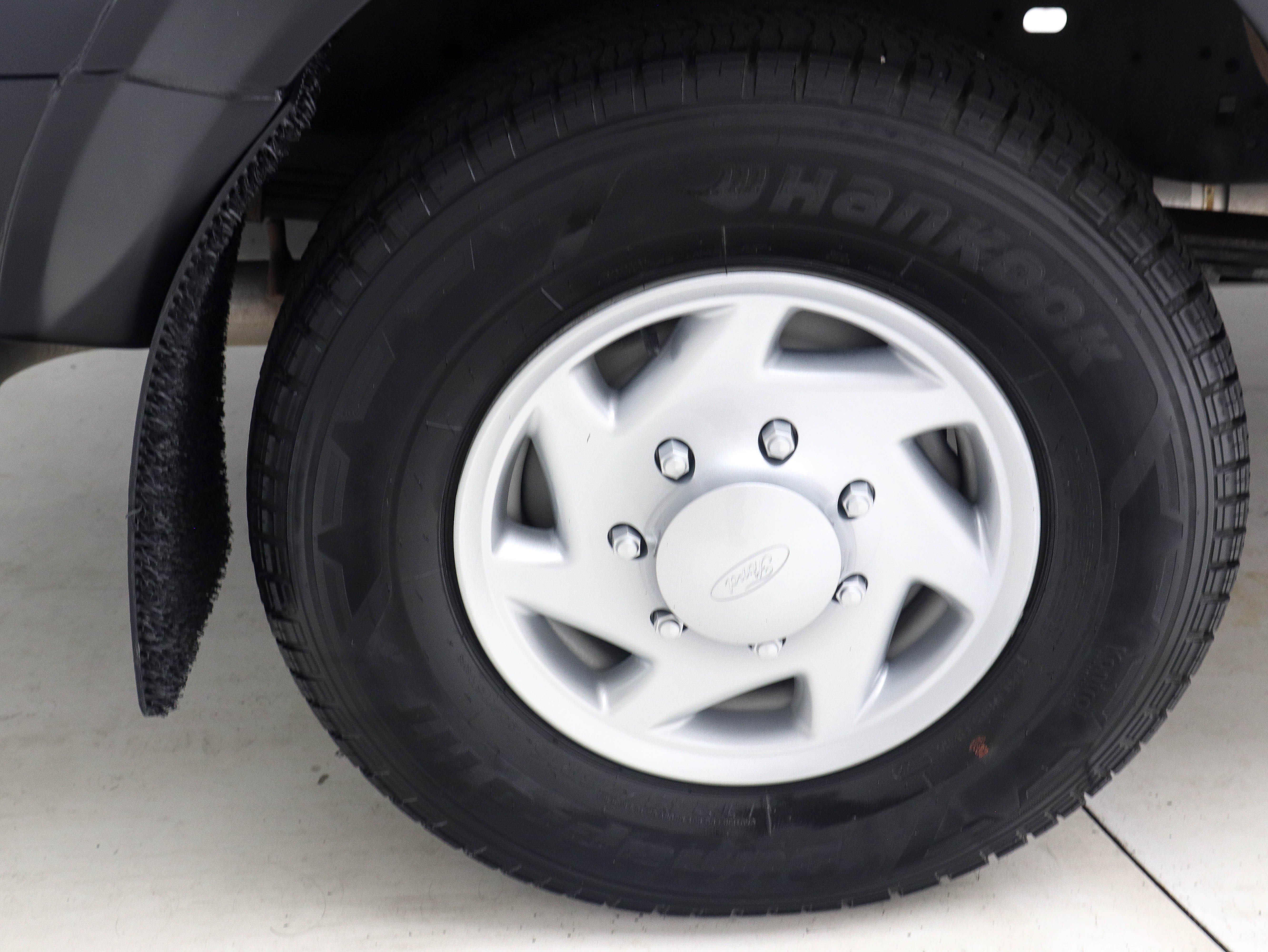 Used 2023 Ford E-350 and Econoline 350 Super Duty w/ Power Windows & Locks Group RWD image 26