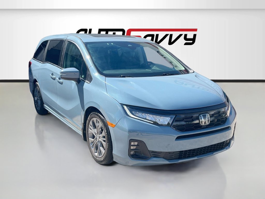Used 2025 Honda Odyssey Touring image 1