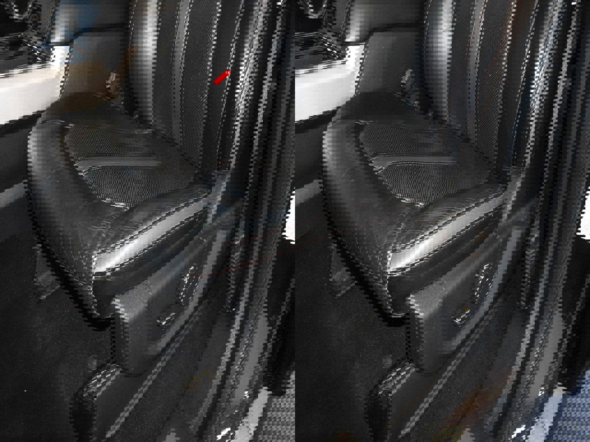 Used 2020 Ford F450 Platinum w/ FX4 Off-Road Package image 24