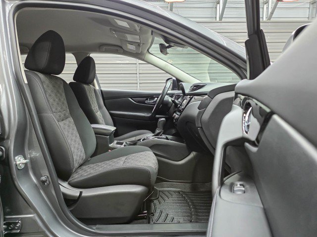 Used 2019 Nissan Rogue Sport SV w/ All-Weather Package AWD/4WD image 15