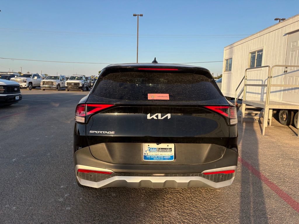 Used 2024 Kia Sportage EX FWD image 5