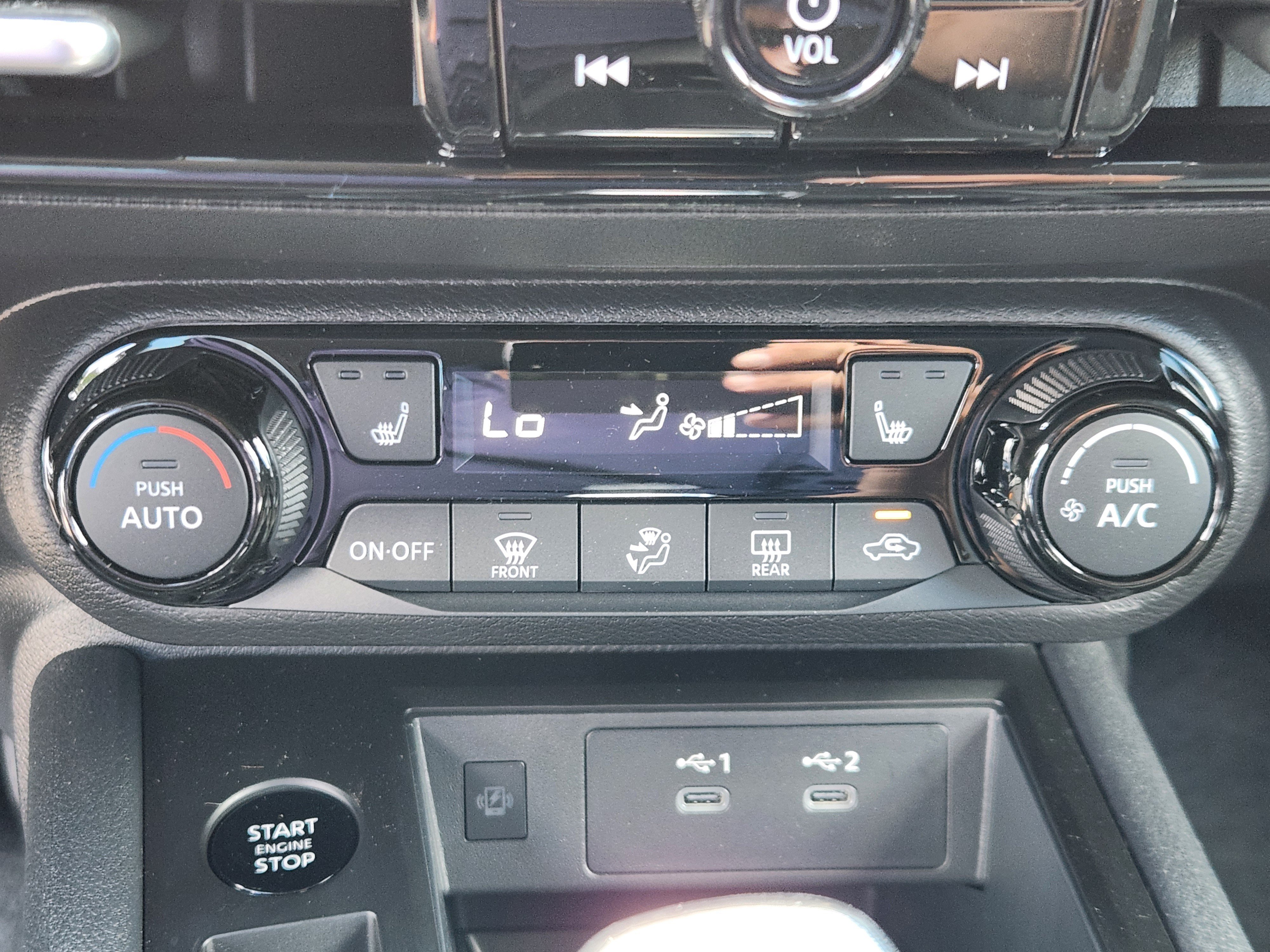 Used 2026 Nissan Kicks SV AWD/4WD image 33