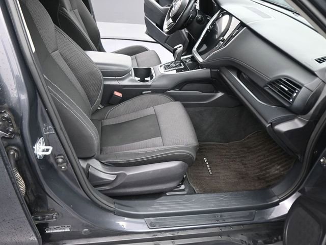 Used 2024 Subaru Outback Premium image 12