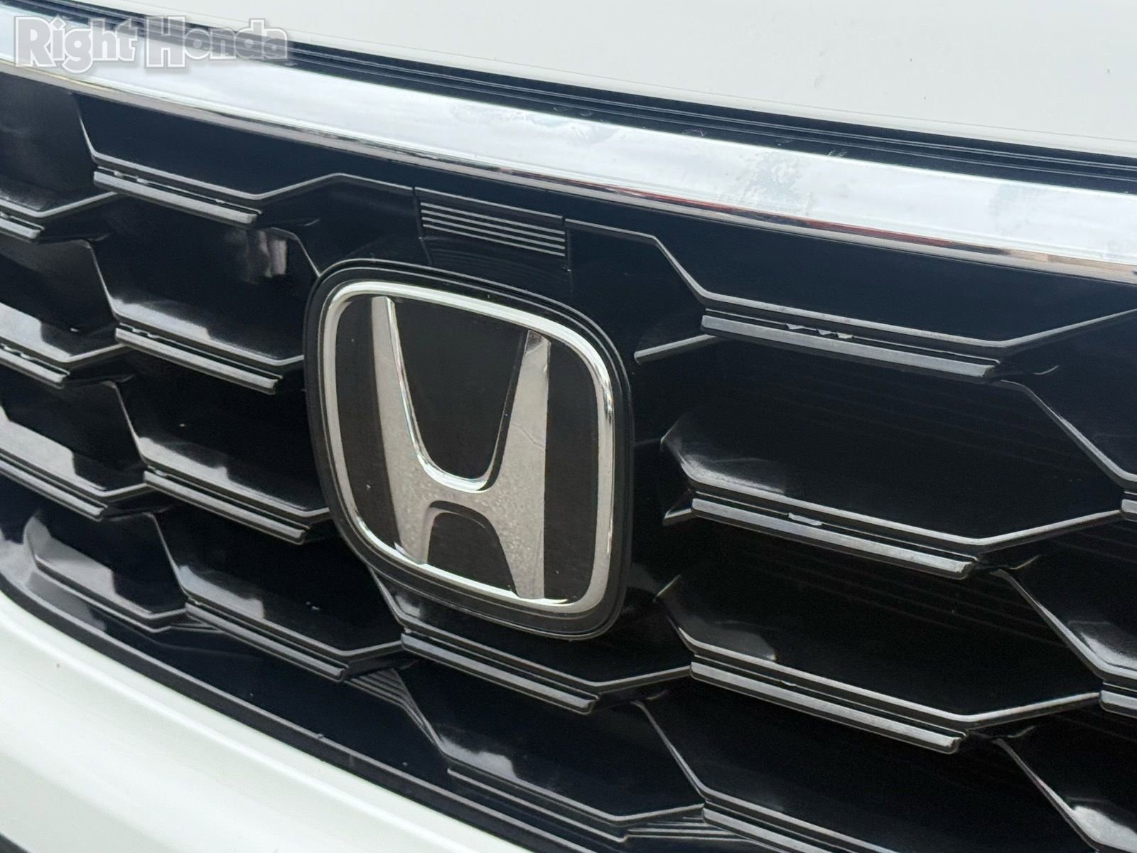 Certified 2025 Honda Pilot Touring image 34