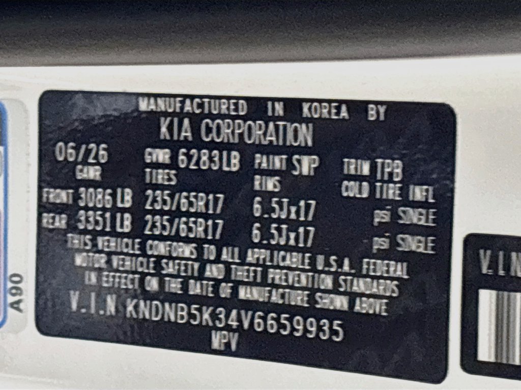 New 2027 Kia Carnival FWD image 24