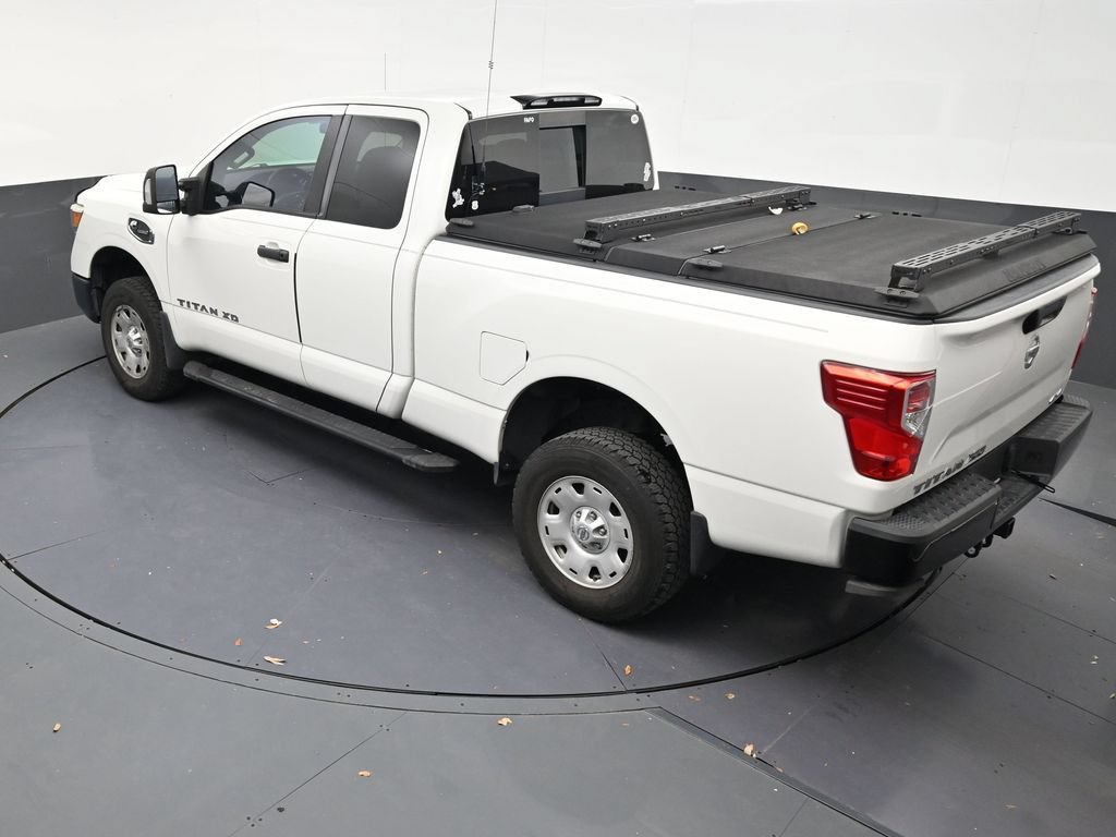 Used 2017 Nissan Titan S AWD/4WD image 14