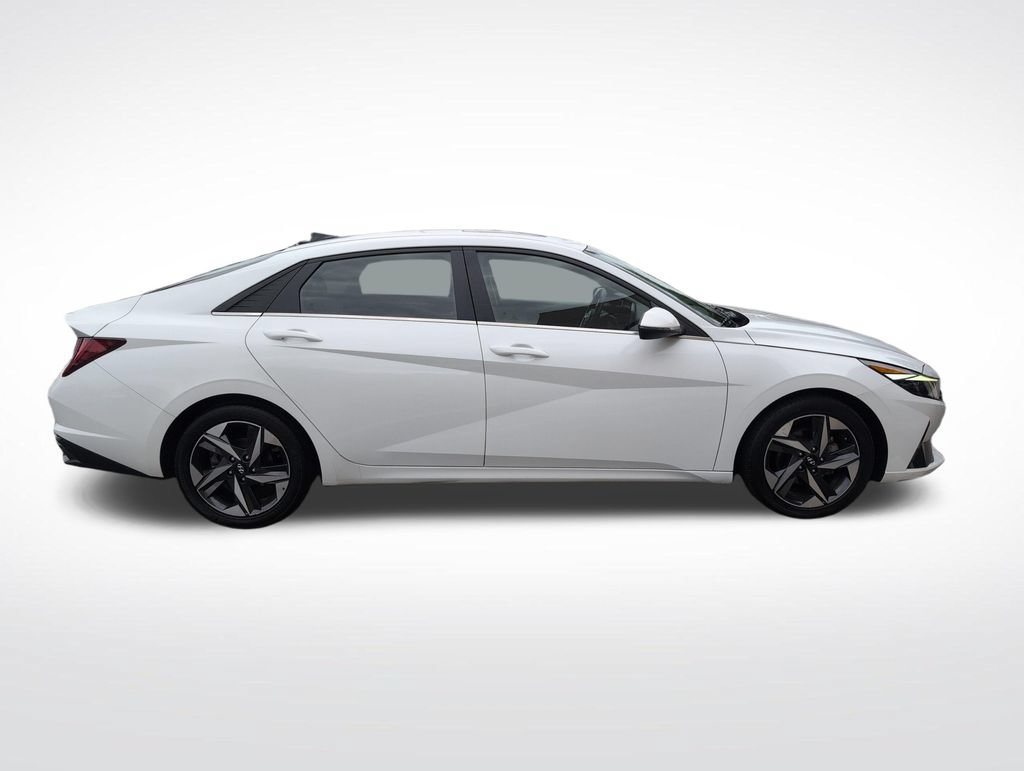 Certified 2023 Hyundai Elantra Limited w/ Cargo Package FWD image 8