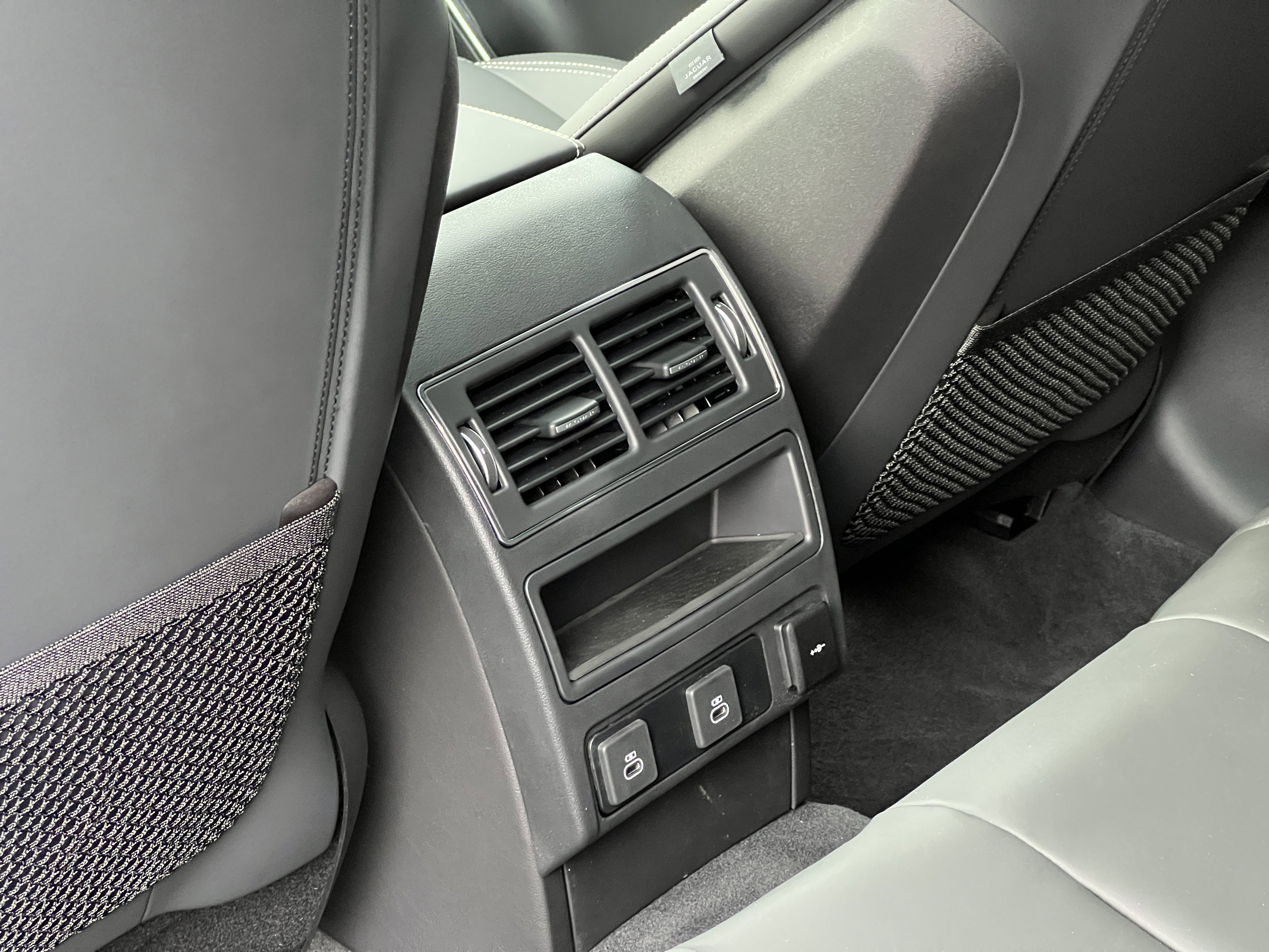 New 2026 Jaguar F-PACE R-Dynamic S image 17