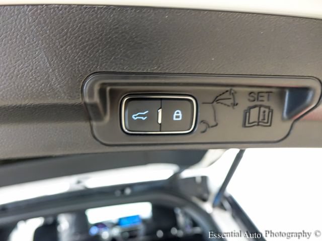 Used 2025 Ford Explorer ST-Line w/ Premium Package RWD image 24
