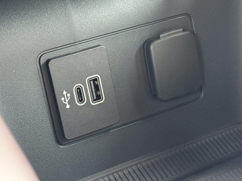 New 2026 Ford Explorer Platinum RWD image 33