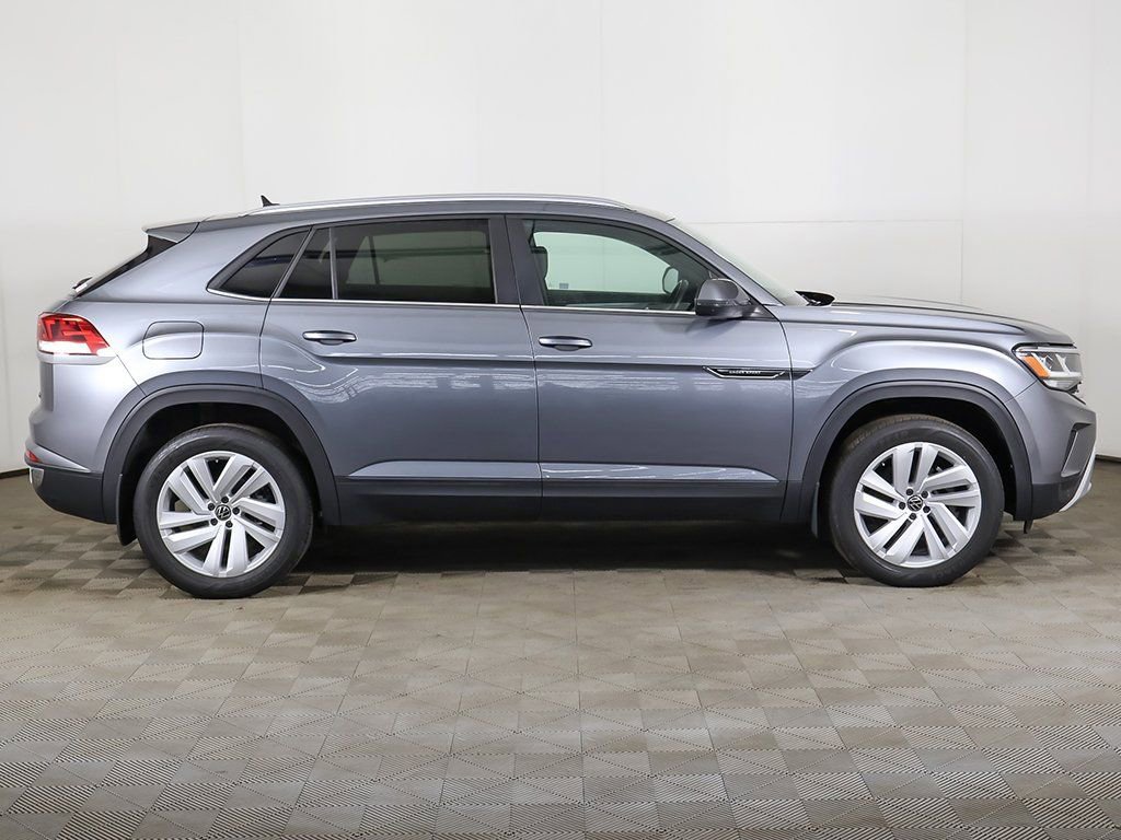 Used 2020 Volkswagen Atlas Cross Sport SE image 18