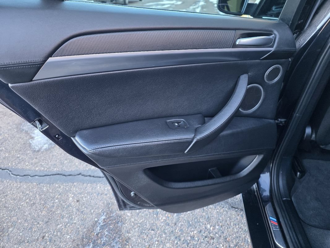 Used 2014 BMW X6 M AWD/4WD image 38