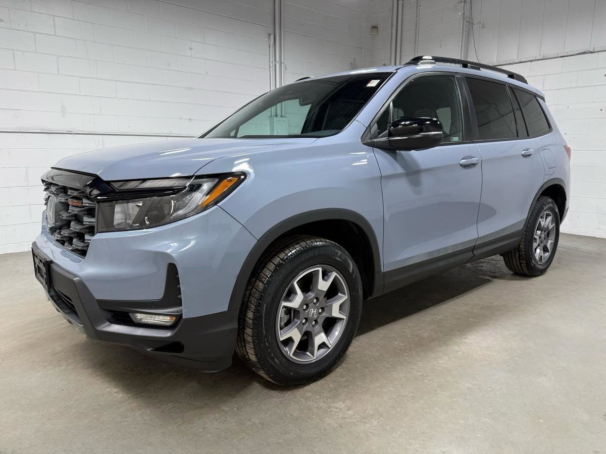 Used 2022 Honda Passport TrailSport image 1