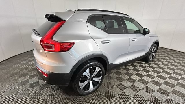 Used 2023 Volvo XC40 Recharge Plus AWD/4WD video 2