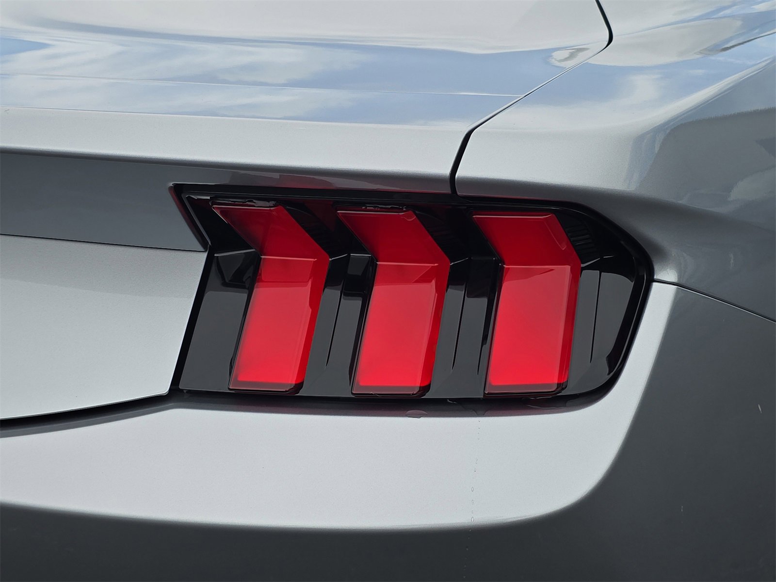 New 2025 Ford Mustang EcoBoost image 6