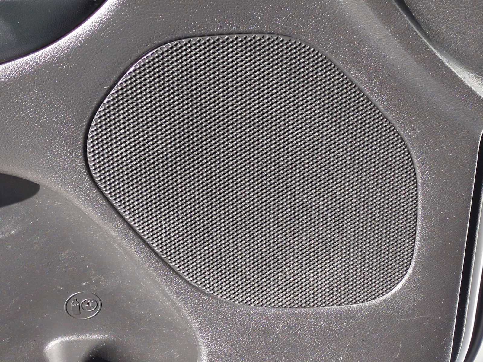 Used 2018 Jeep Grand Cherokee Altitude image 25