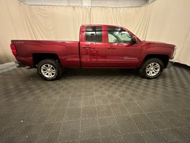 Used 2018 Chevrolet Silverado 1500 LT w/ All Star Edition AWD/4WD image 4