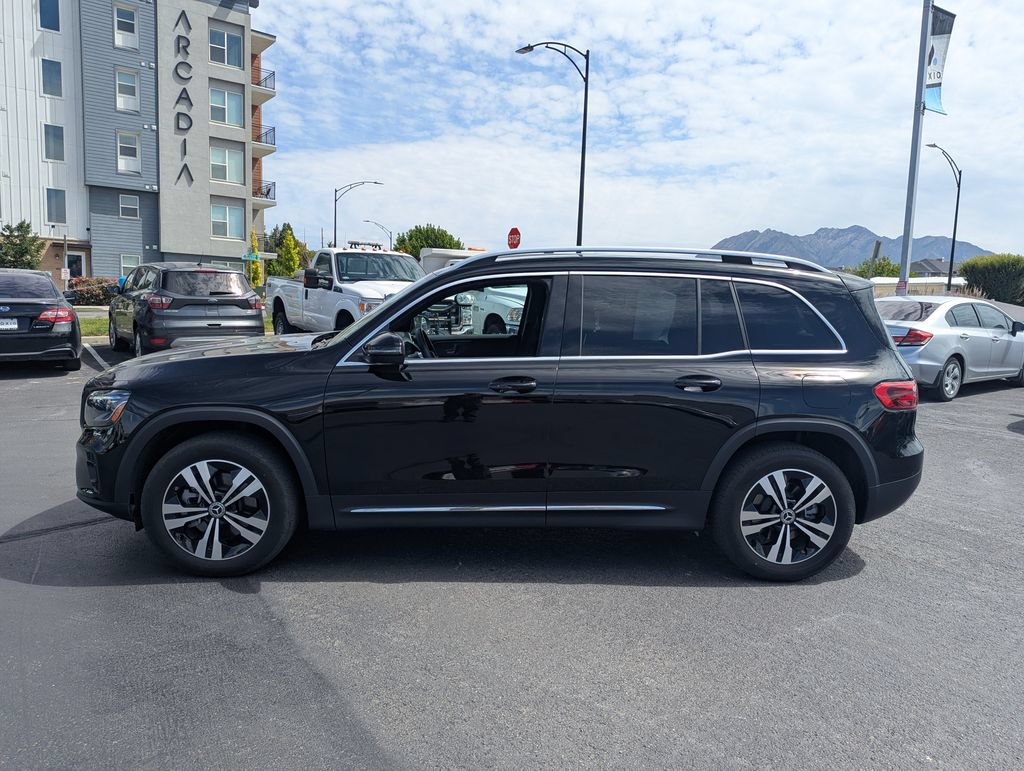 Used 2025 Mercedes-Benz GLB 250 image 8