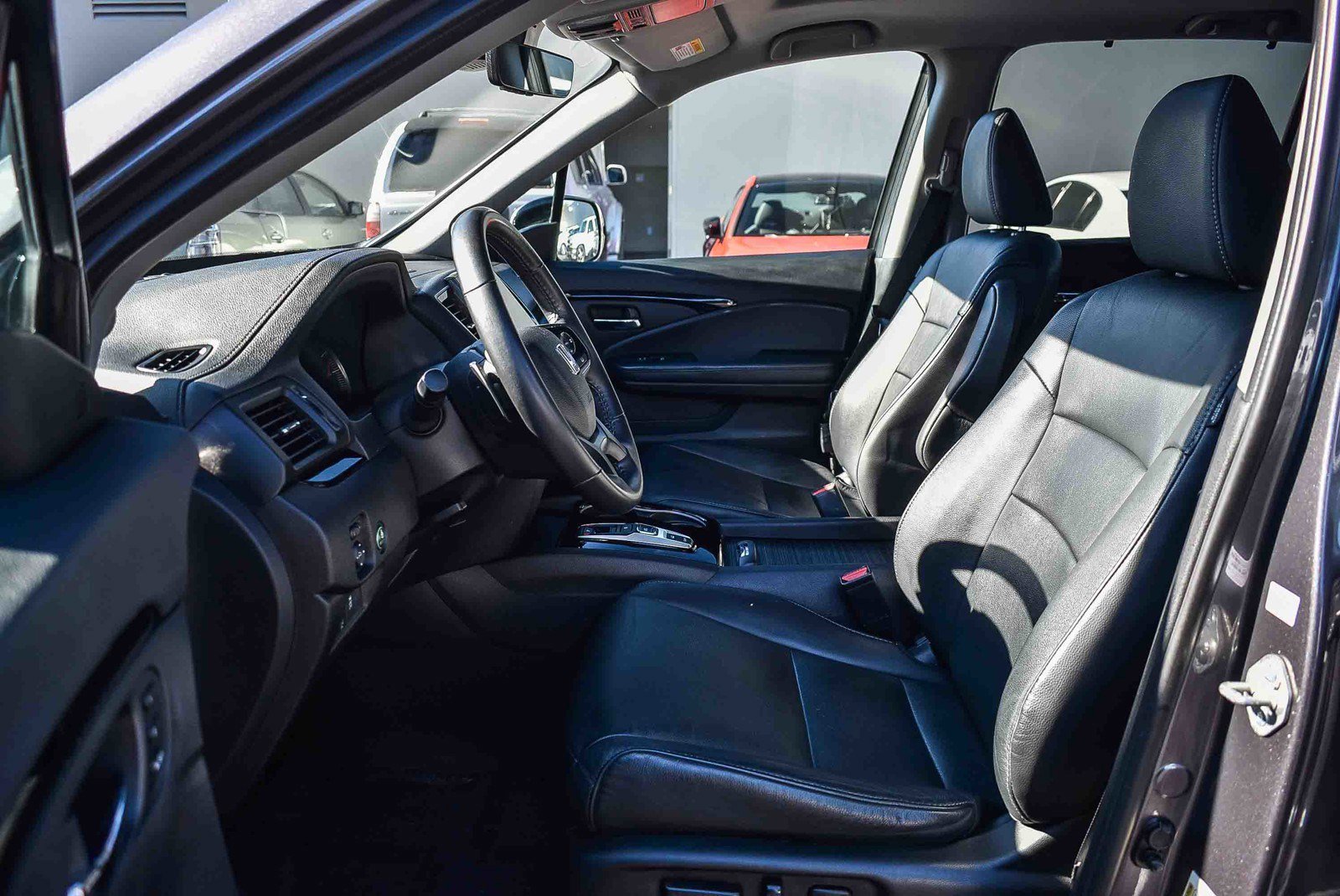 Used 2019 Honda Pilot Touring image 17