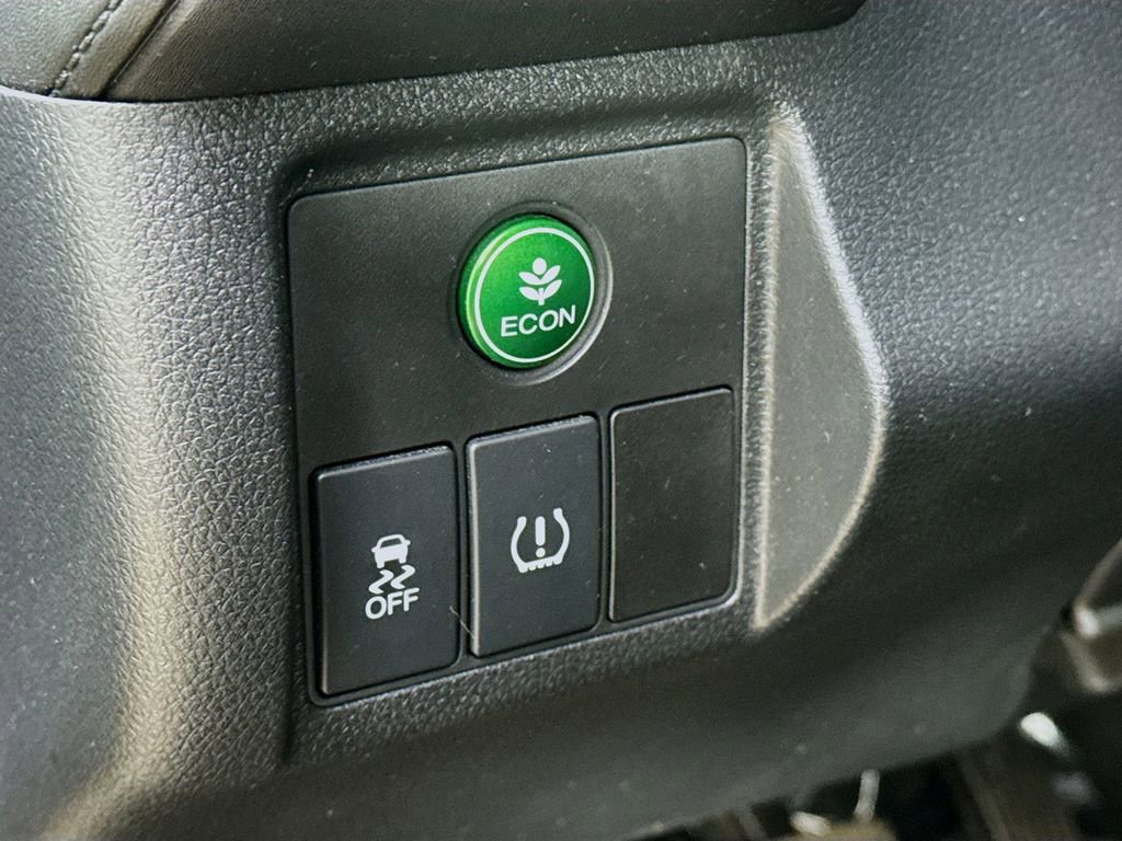 Used 2016 Honda HR-V EX image 12