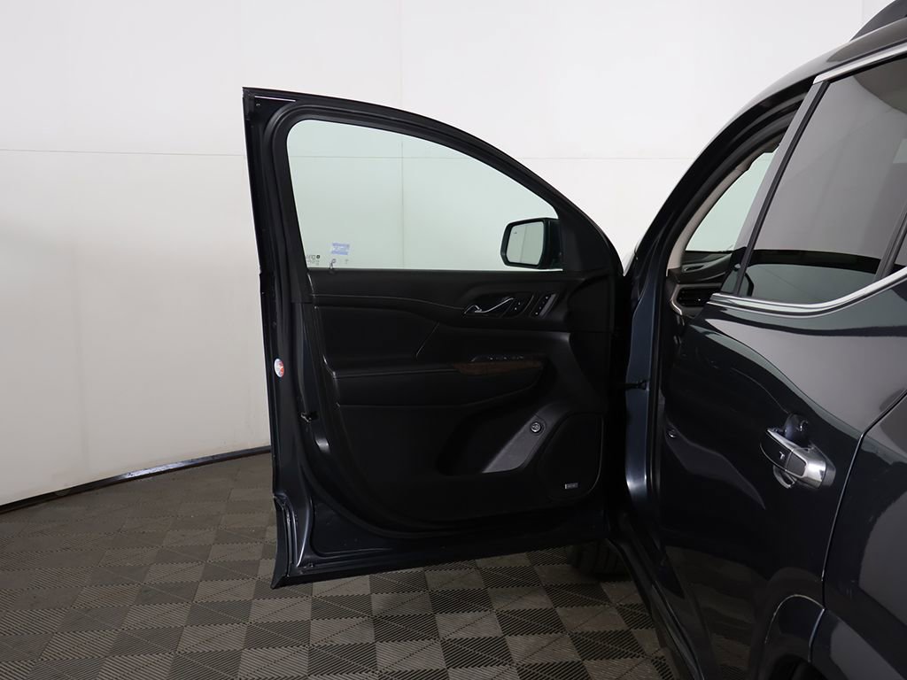 Used 2020 GMC Acadia Denali image 26