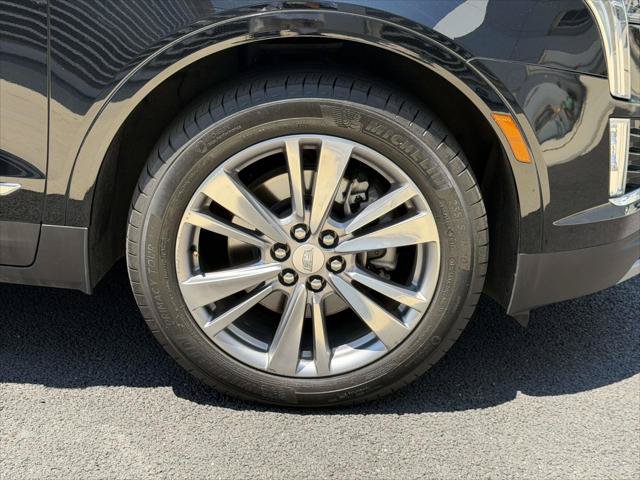 Used 2023 Cadillac XT5 Premium Luxury AWD/4WD image 9