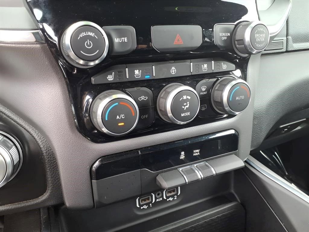Used 2024 RAM 1500 Laramie image 9