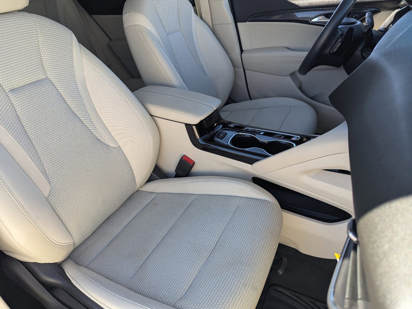 Used 2023 Buick Envision Preferred image 11