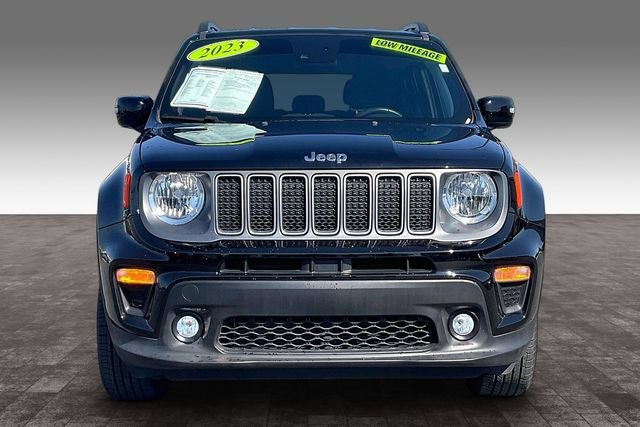 Certified 2023 Jeep Renegade Limited AWD/4WD image 3