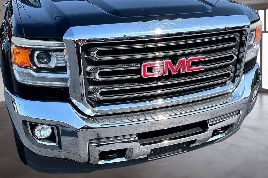 Used 2015 GMC Sierra 2500 SLT w/ Suspension Package, Off-Road RWD image 29