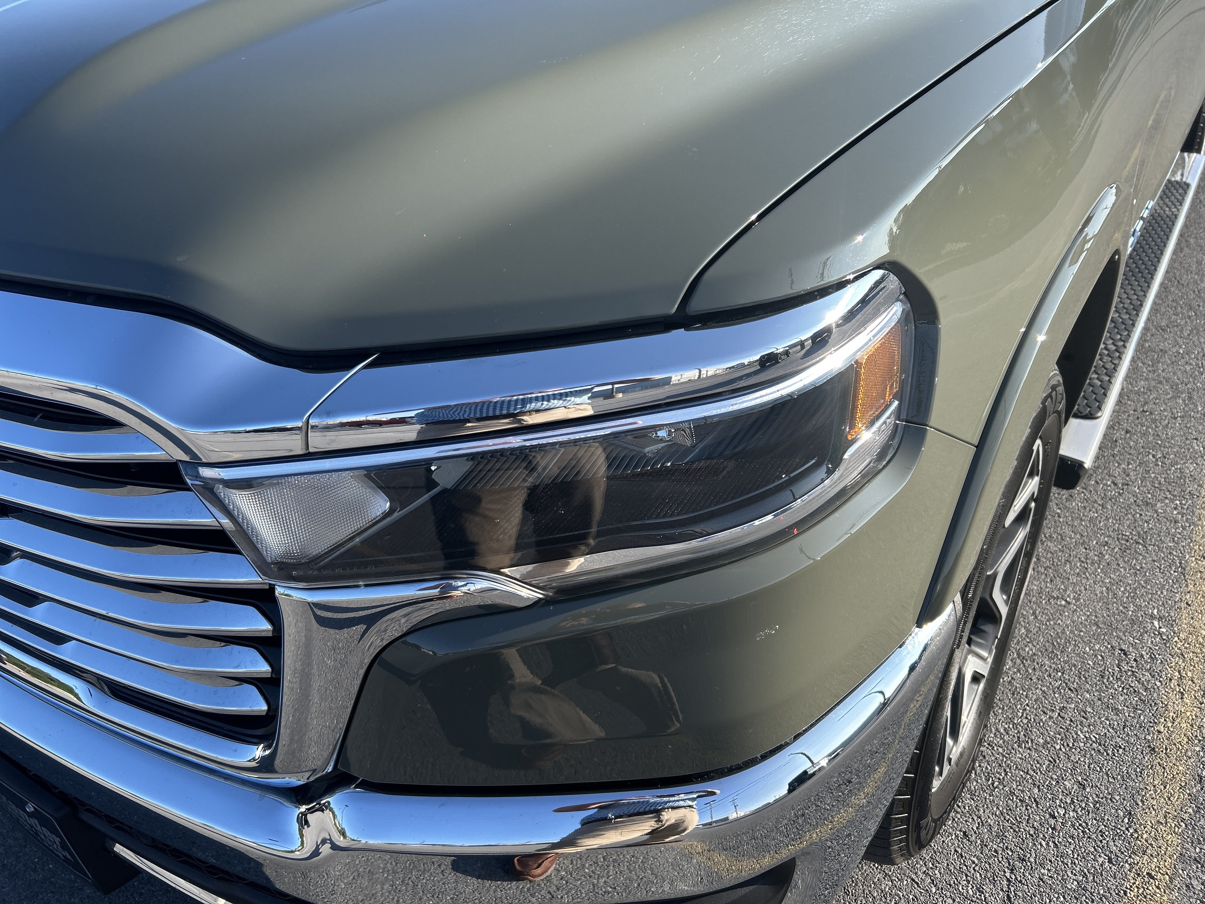 Used 2026 RAM 1500 Laramie AWD/4WD image 11