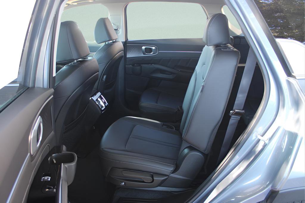 New 2025 Kia Sorento SX image 27