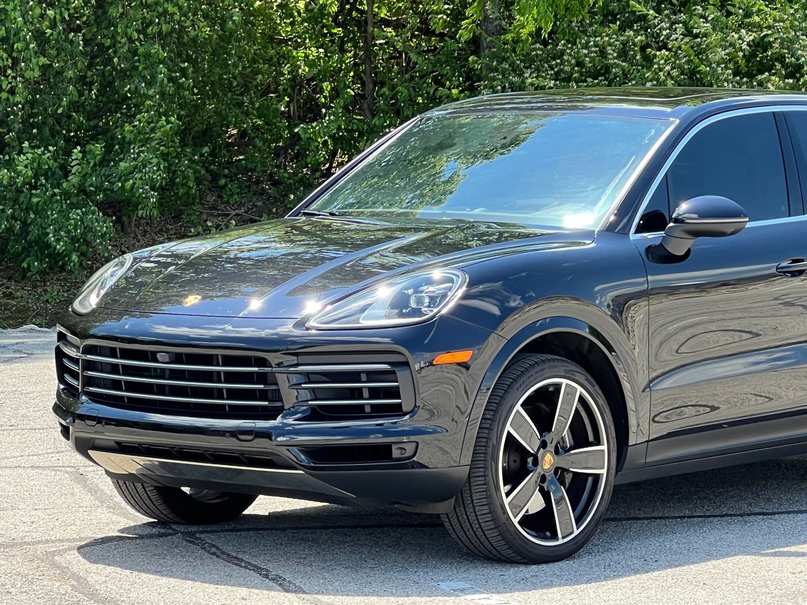 Certified 2022 Porsche Cayenne AWD/4WD image 11