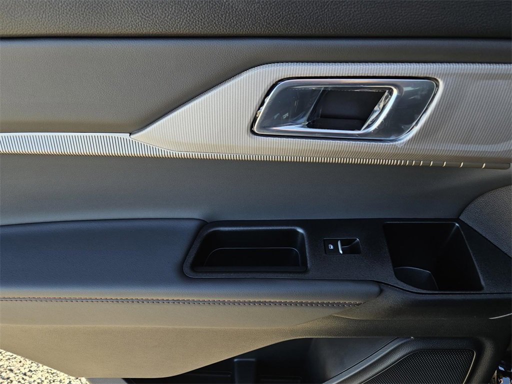 New 2026 Ford Explorer Active image 8