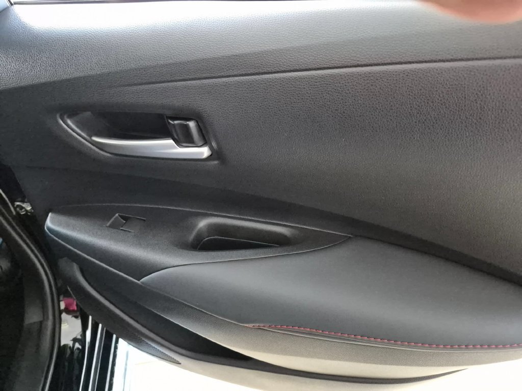 Used 2025 Toyota Corolla SE FWD image 27