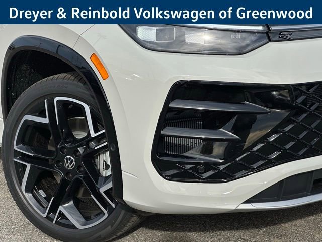 New 2026 Volkswagen Tiguan SEL R-Line image 11