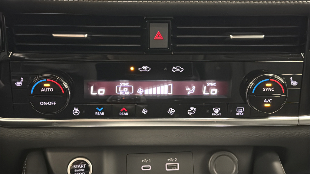 Used 2023 Nissan Rogue Platinum w/ Platinum Premium Package FWD image 18