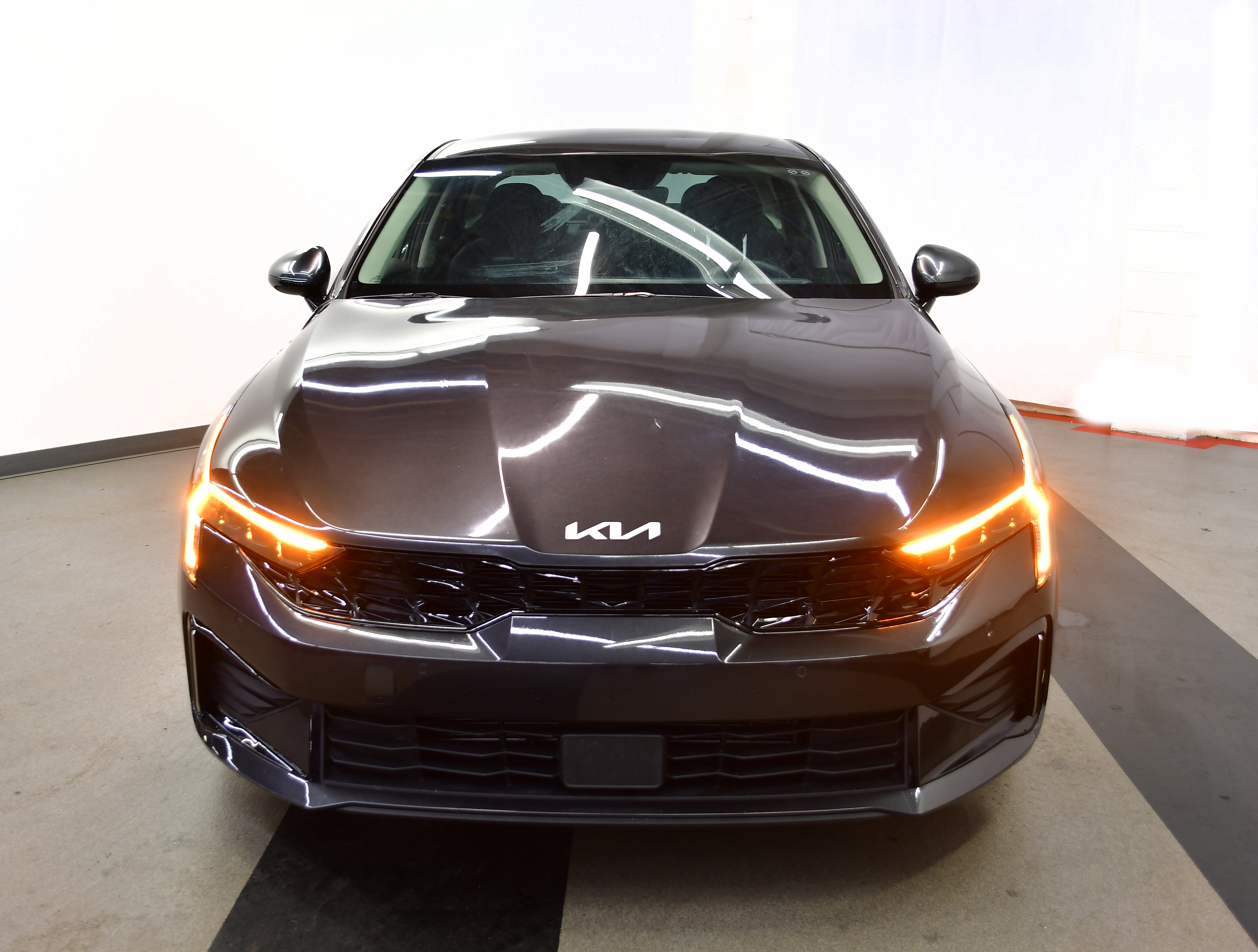 Used 2025 Kia K5 LXS image 3