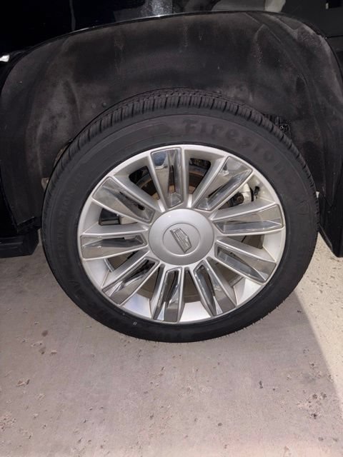 Used 2019 Cadillac Escalade ESV Platinum AWD/4WD image 19
