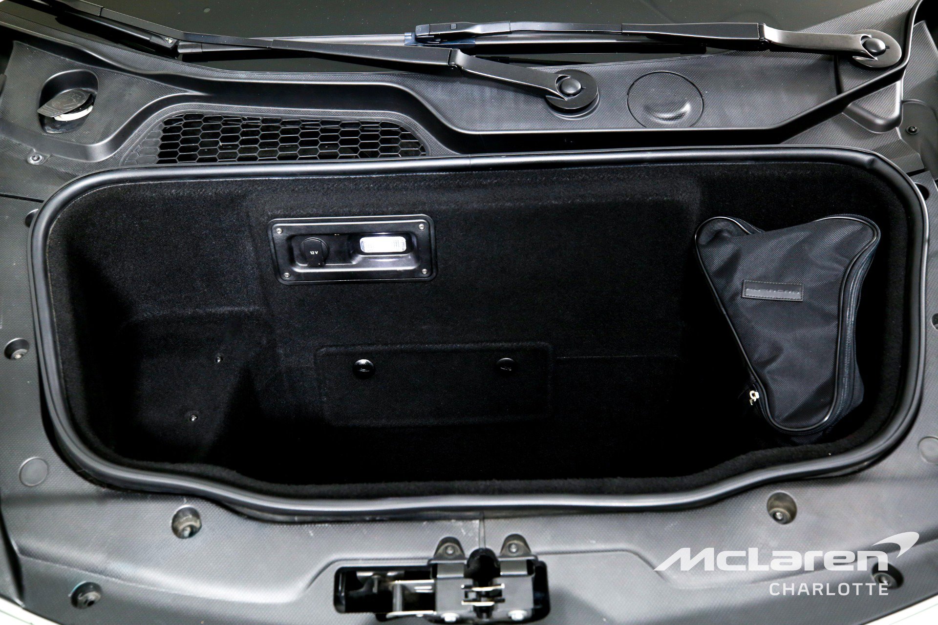 Used 2021 Lamborghini Huracan EVO image 18