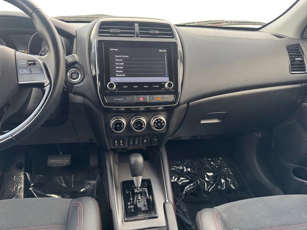 Used 2024 Mitsubishi Outlander Sport SE image 11