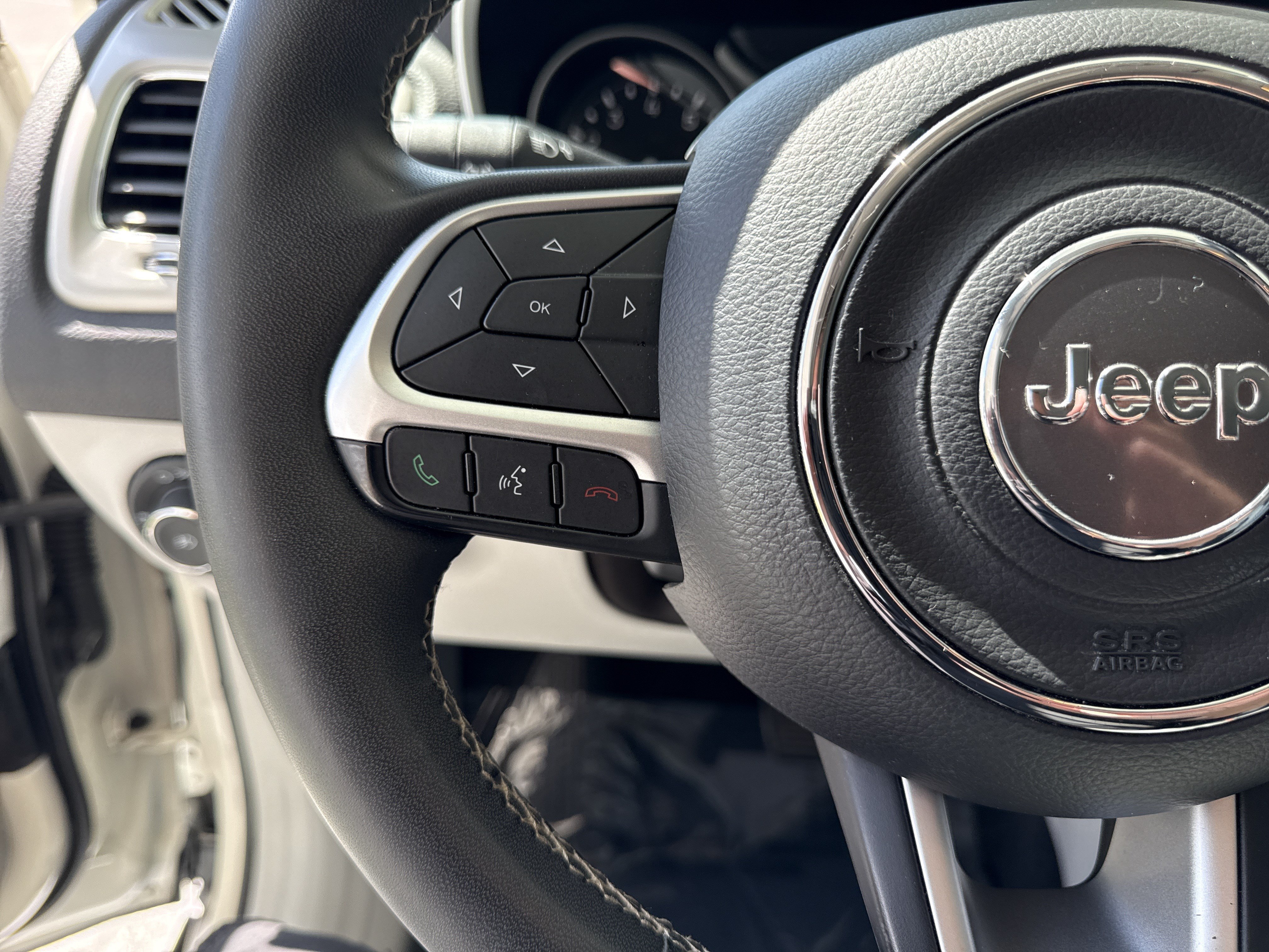 Used 2021 Jeep Compass Latitude FWD image 18