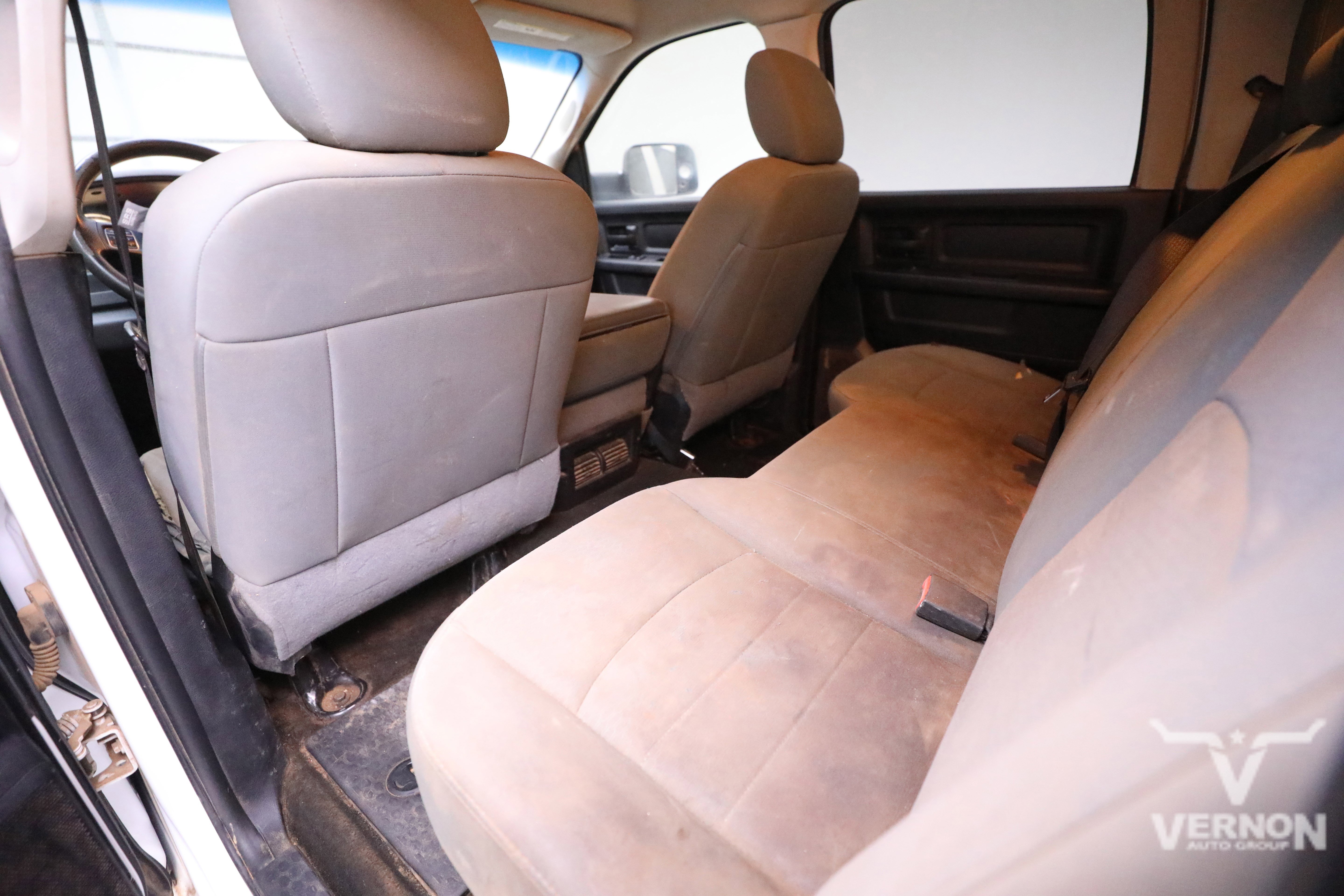 Used 2015 RAM 2500 Tradesman w/ Chrome Appearance Group image 9