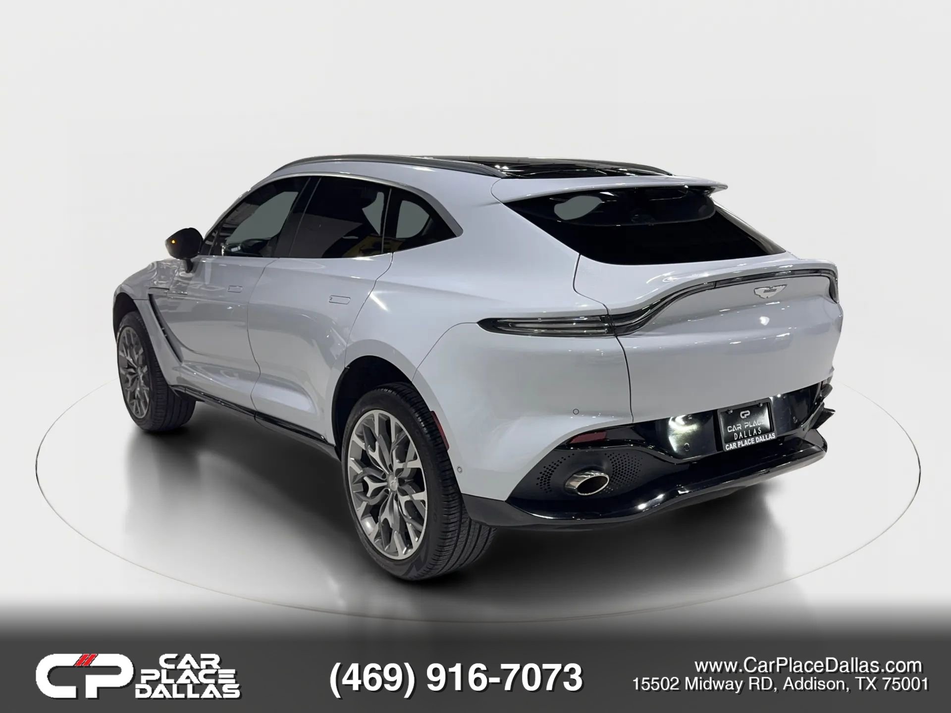 Used 2021 Aston Martin DBX image 9