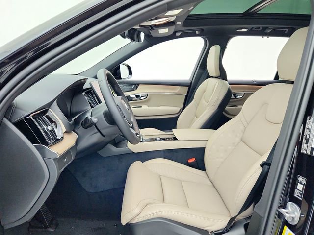 New 2026 Volvo XC90 B6 Ultra w/ Protection Package image 17