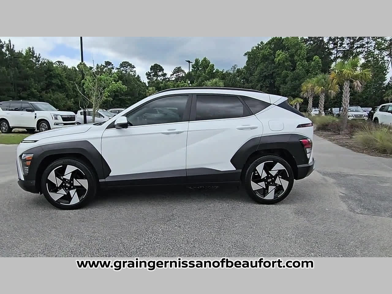 Used 2024 Hyundai Kona Limited FWD image 24